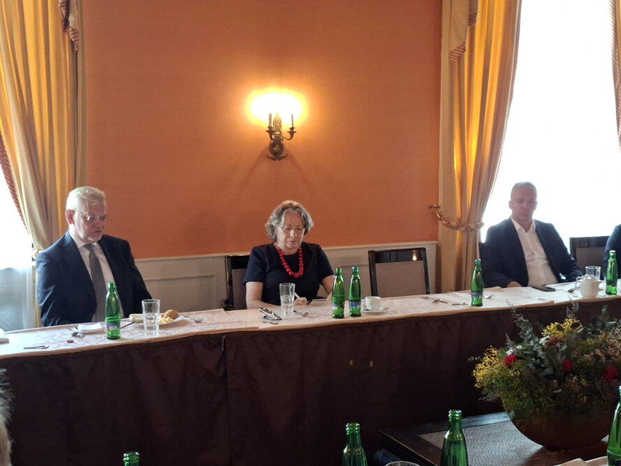 Snídaně s paní Barbaru Tuge-Erecińskou, chargé d’affaires a.i. Velvyslanectví Polské republiky v Praze- 18.06.2025